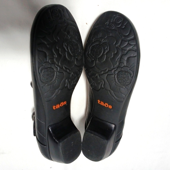 Taos  Samba Black Leather Mary Jane Shoes. Size 8 - Picture 11 of 12
